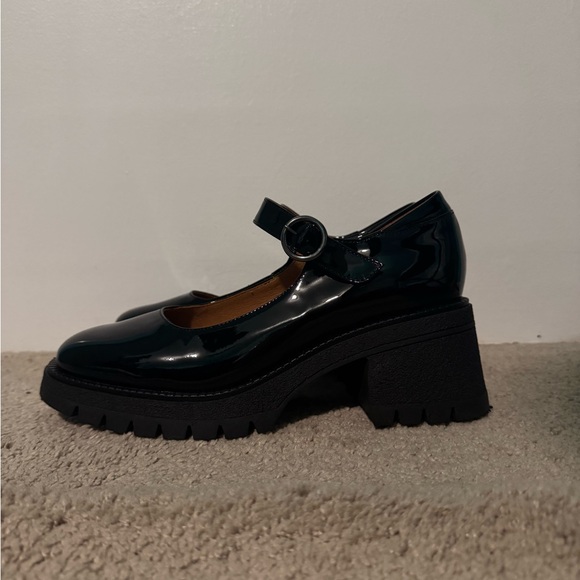 Bocage Black Patent Leather Mary Janes - Picture 5 of 6